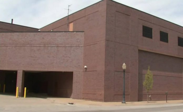 Inmate death under investigation at Dubuque County Jail - Davenport Journal